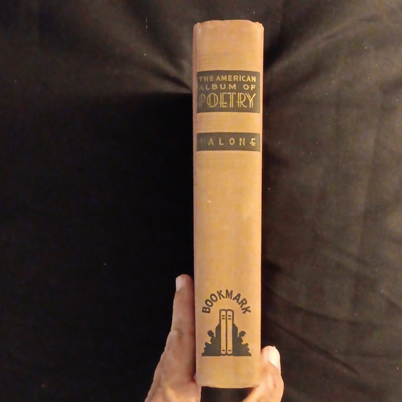 Book - Picture 5 of 8